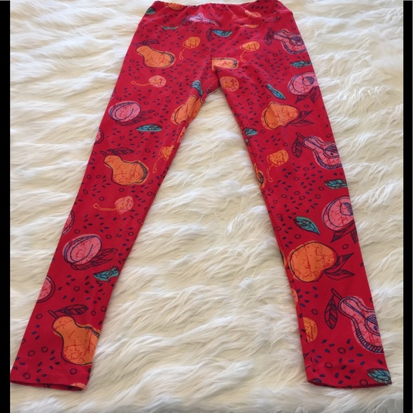 LULAROE RED FRUIT INSPIRED ONE SIZE LEGGINGS - Picture 3 of 5